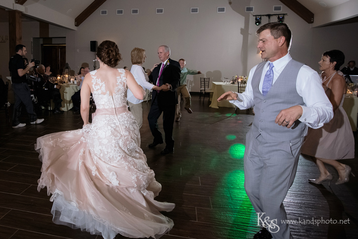 wedding at the laurel grapevine